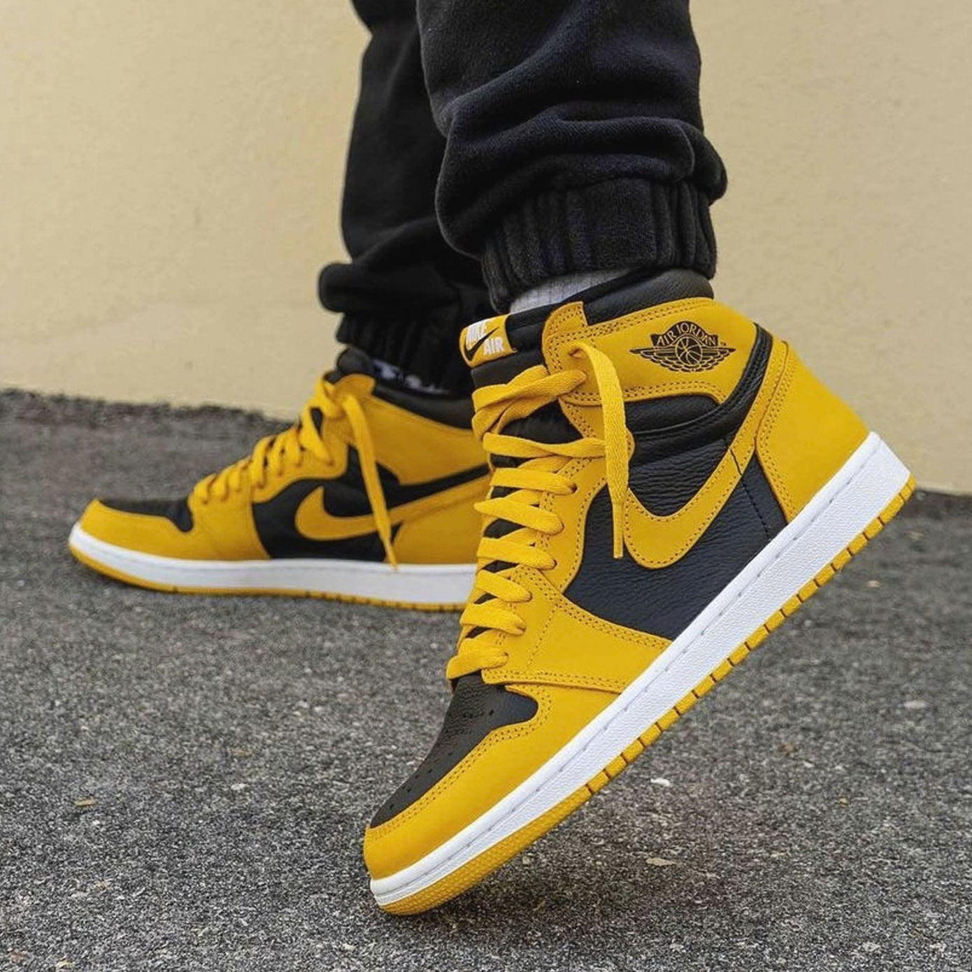 Air Jordan 1 High Retro OG 'Pollen'- Streetwear Fashion - thesclo.com