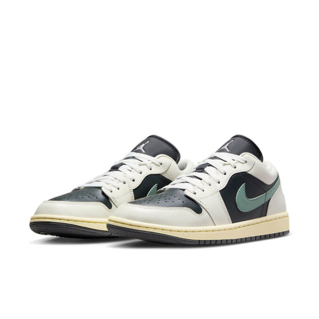 Air Jordan 1 Low 'Jade Smoke' - Streetwear Fashion - thesclo.com