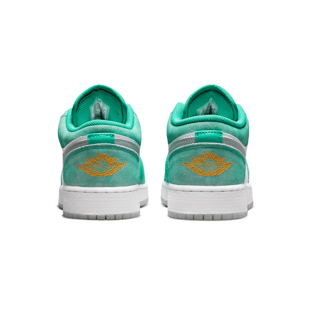 Air Jordan 1 Low SE GS 'New Emerald'- Streetwear Fashion - thesclo.com