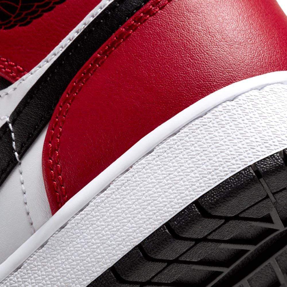 Air Jordan 1 Mid Chicago Black Toe GS- Streetwear Fashion - thesclo.com