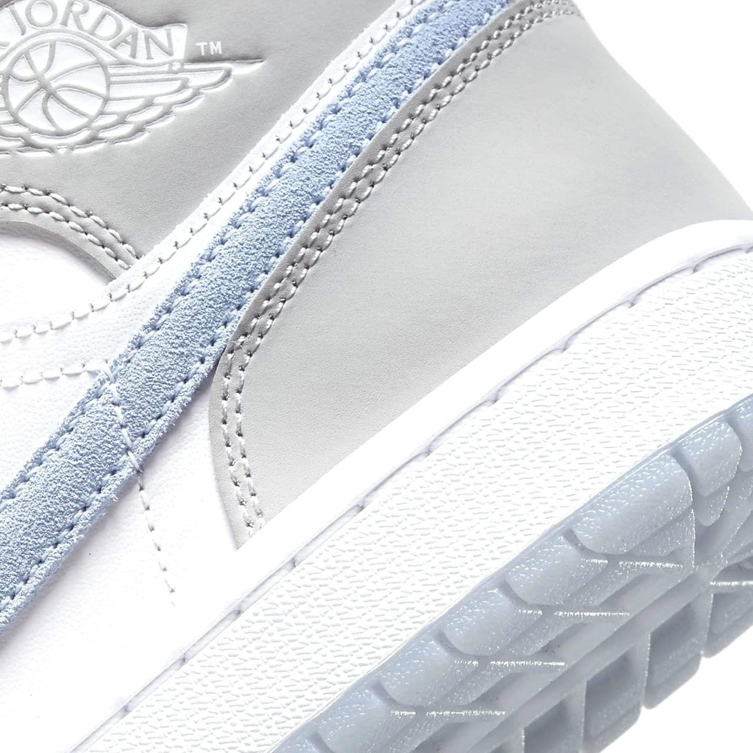 Air Jordan 1 Mid Wmns 'White Wolf Grey'- Streetwear Fashion - thesclo.com