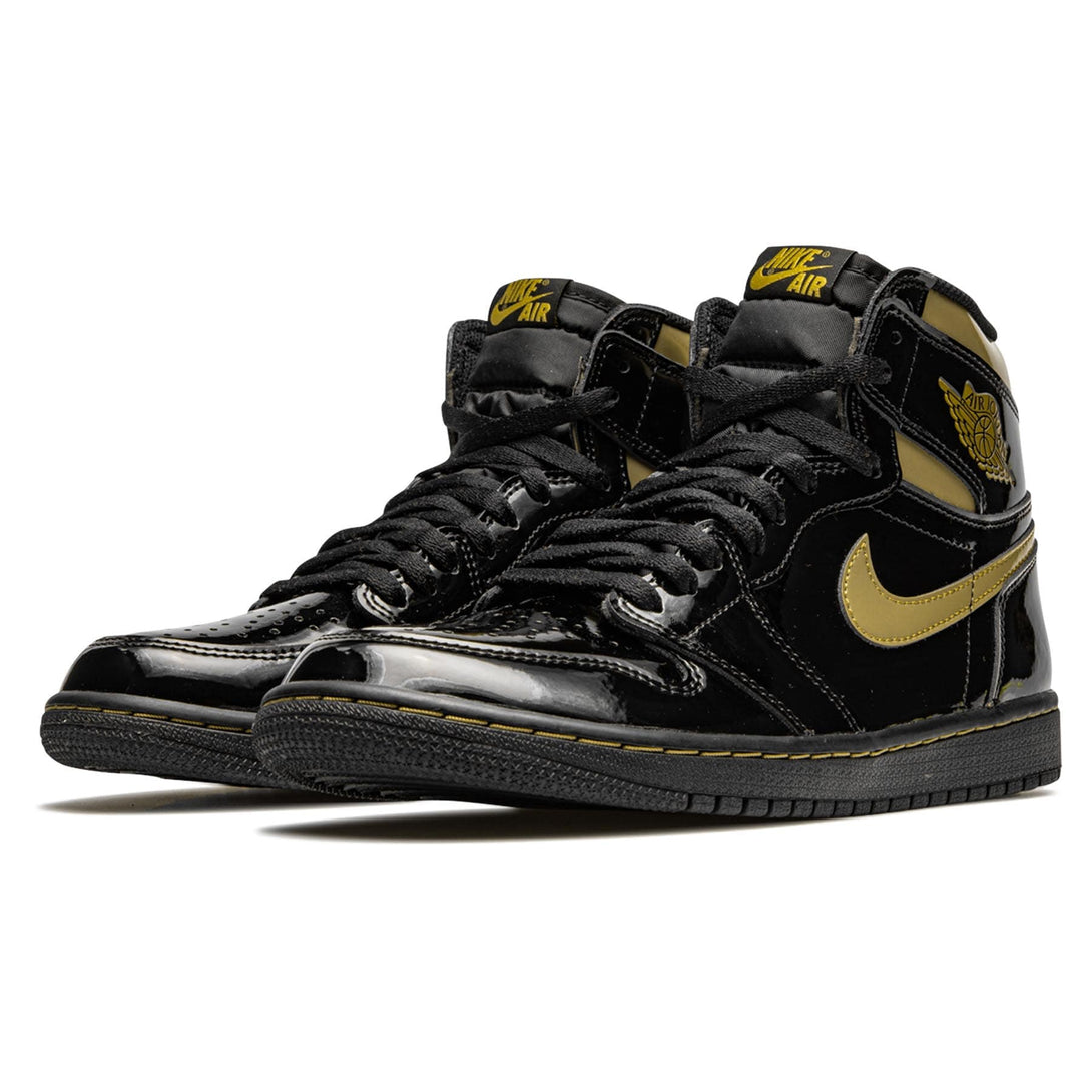 Air Jordan 1 Retro High OG 'Black Metallic Gold'- Streetwear Fashion - thesclo.com