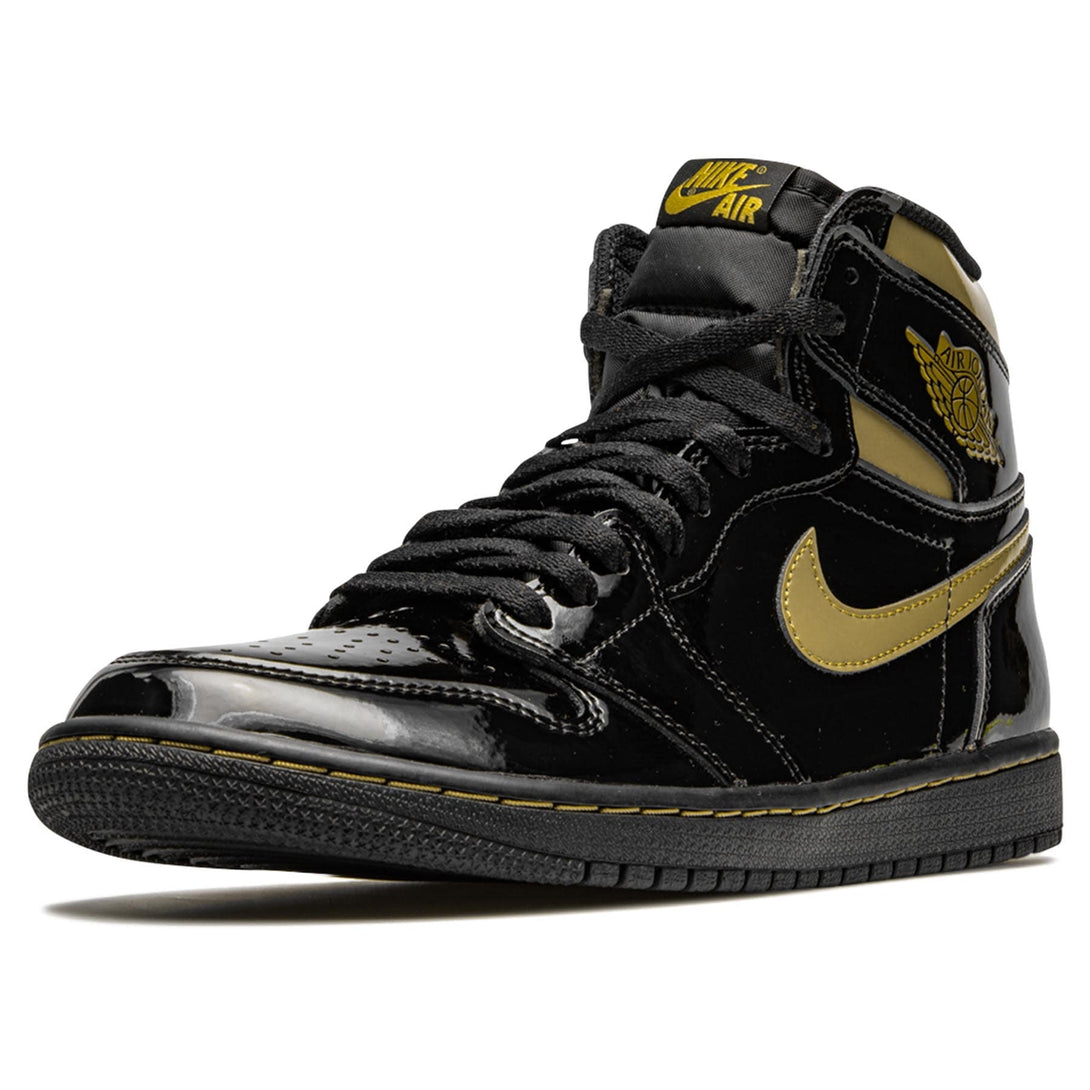 Air Jordan 1 Retro High OG 'Black Metallic Gold'- Streetwear Fashion - thesclo.com