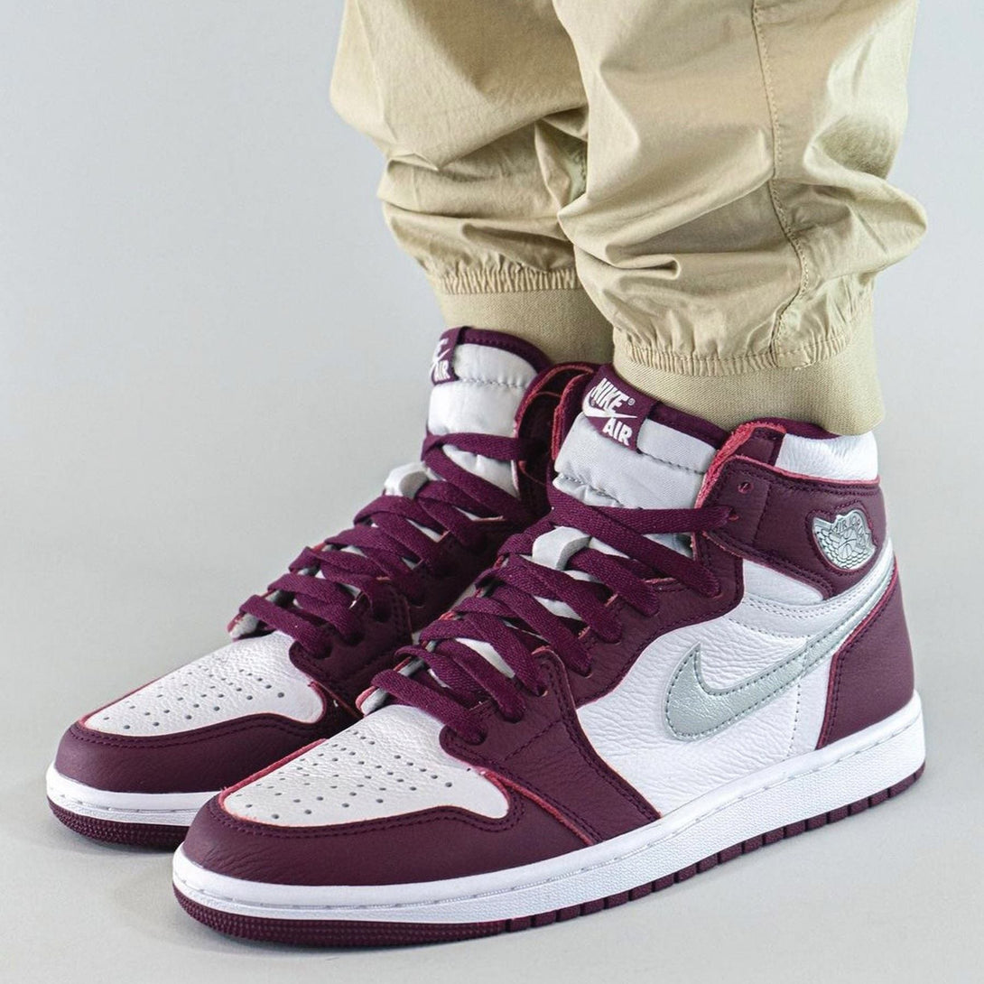 Air Jordan 1 Retro High OG 'Bordeaux'- Streetwear Fashion - thesclo.com