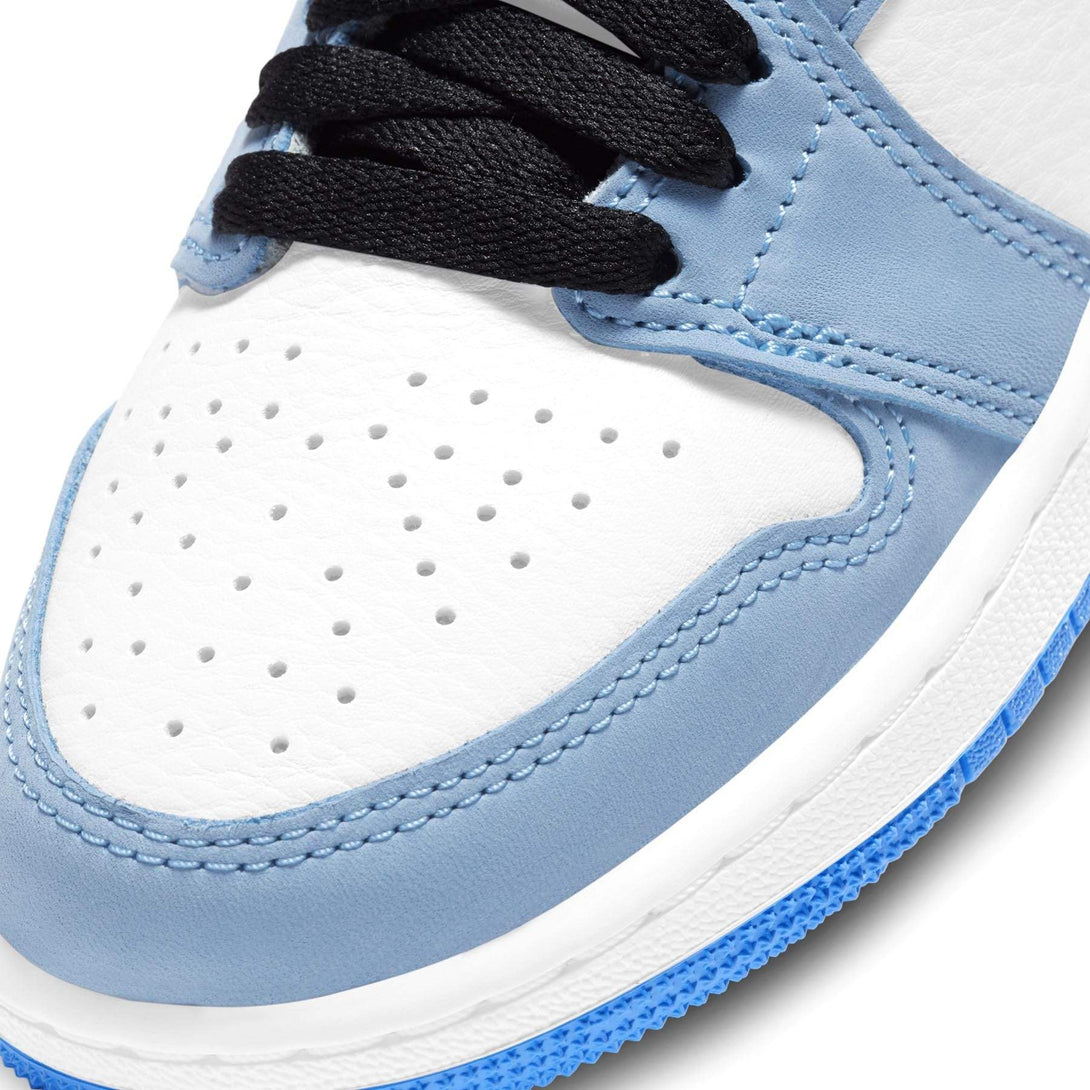 Air Jordan 1 Retro High OG GS 'University Blue'- Streetwear Fashion - thesclo.com