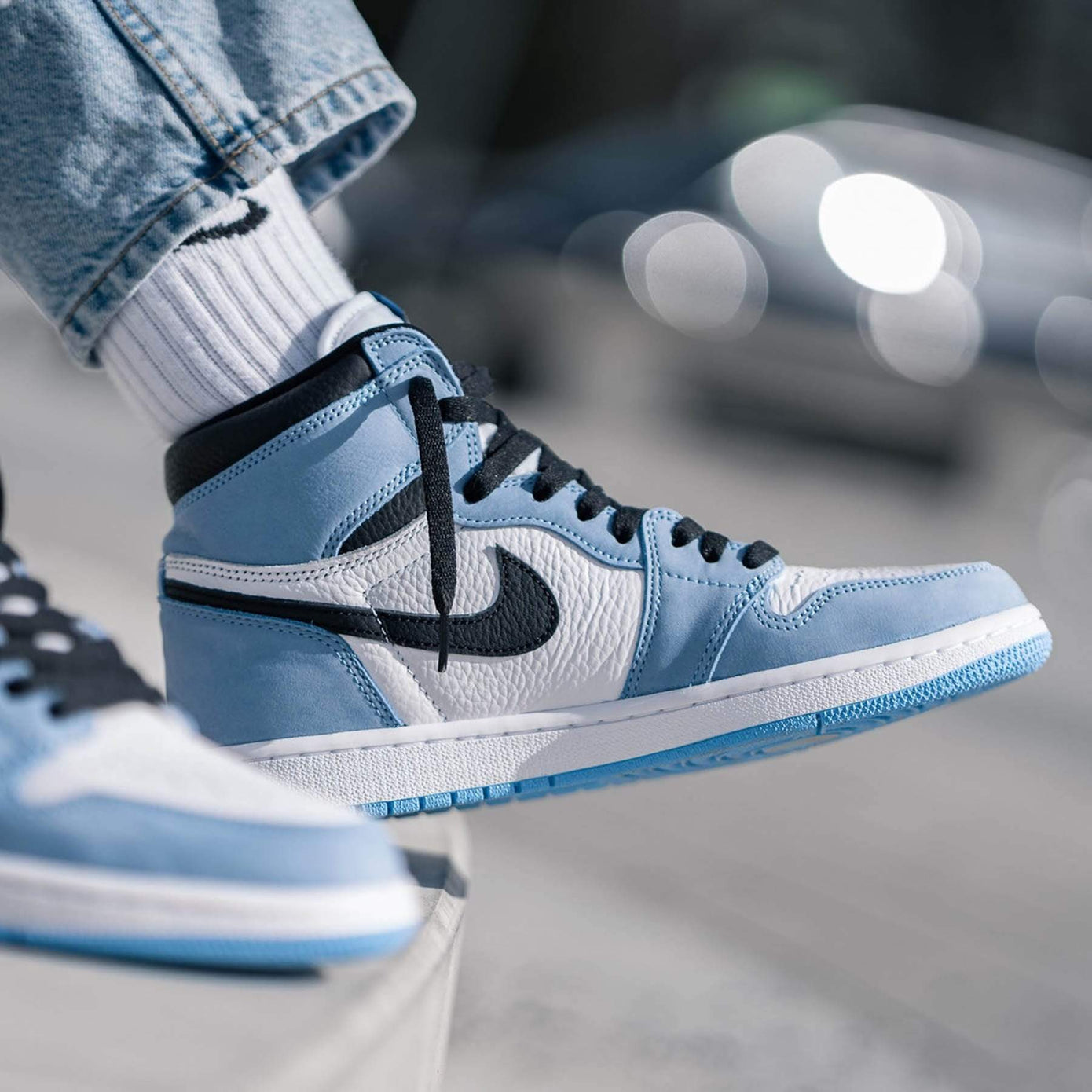 Air Jordan 1 Retro High OG 'University Blue'- Streetwear Fashion - thesclo.com