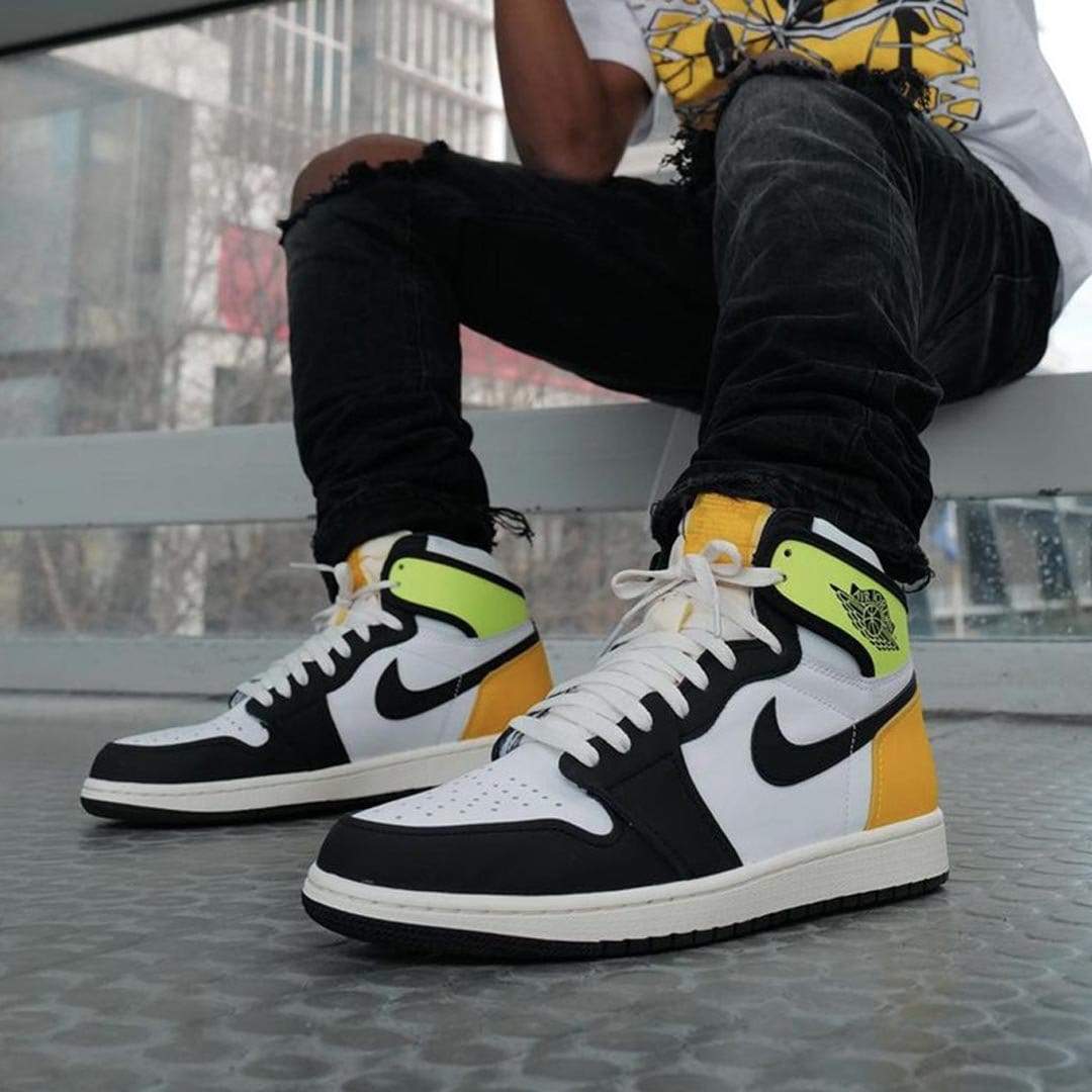 Air Jordan 1 Retro High OG 'Volt Gold'- Streetwear Fashion - thesclo.com