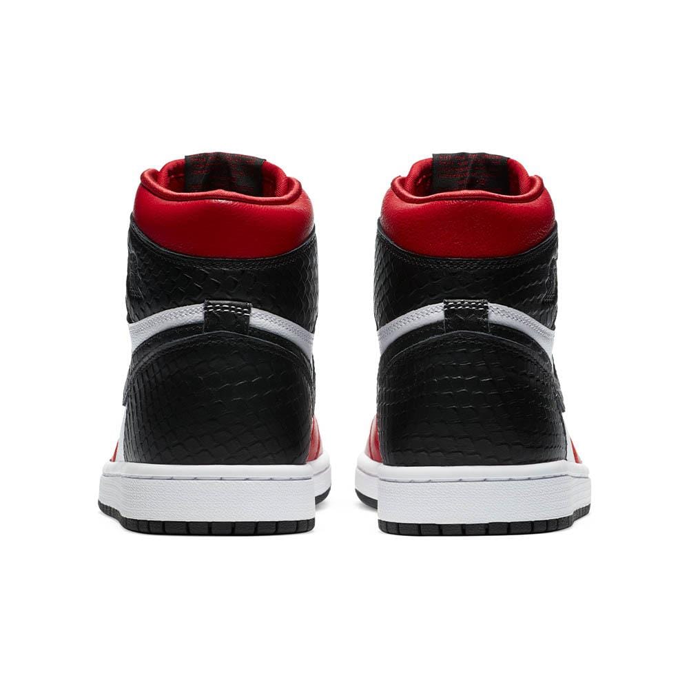 Air Jordan 1 Retro High Satin Snake Chicago (W)- Streetwear Fashion - thesclo.com