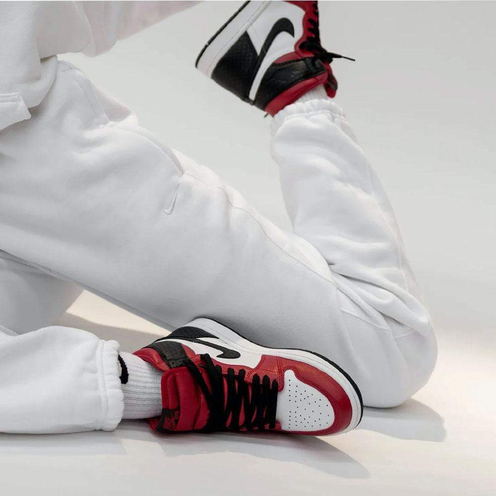 Air Jordan 1 Retro High Satin Snake Chicago (W)- Streetwear Fashion - thesclo.com