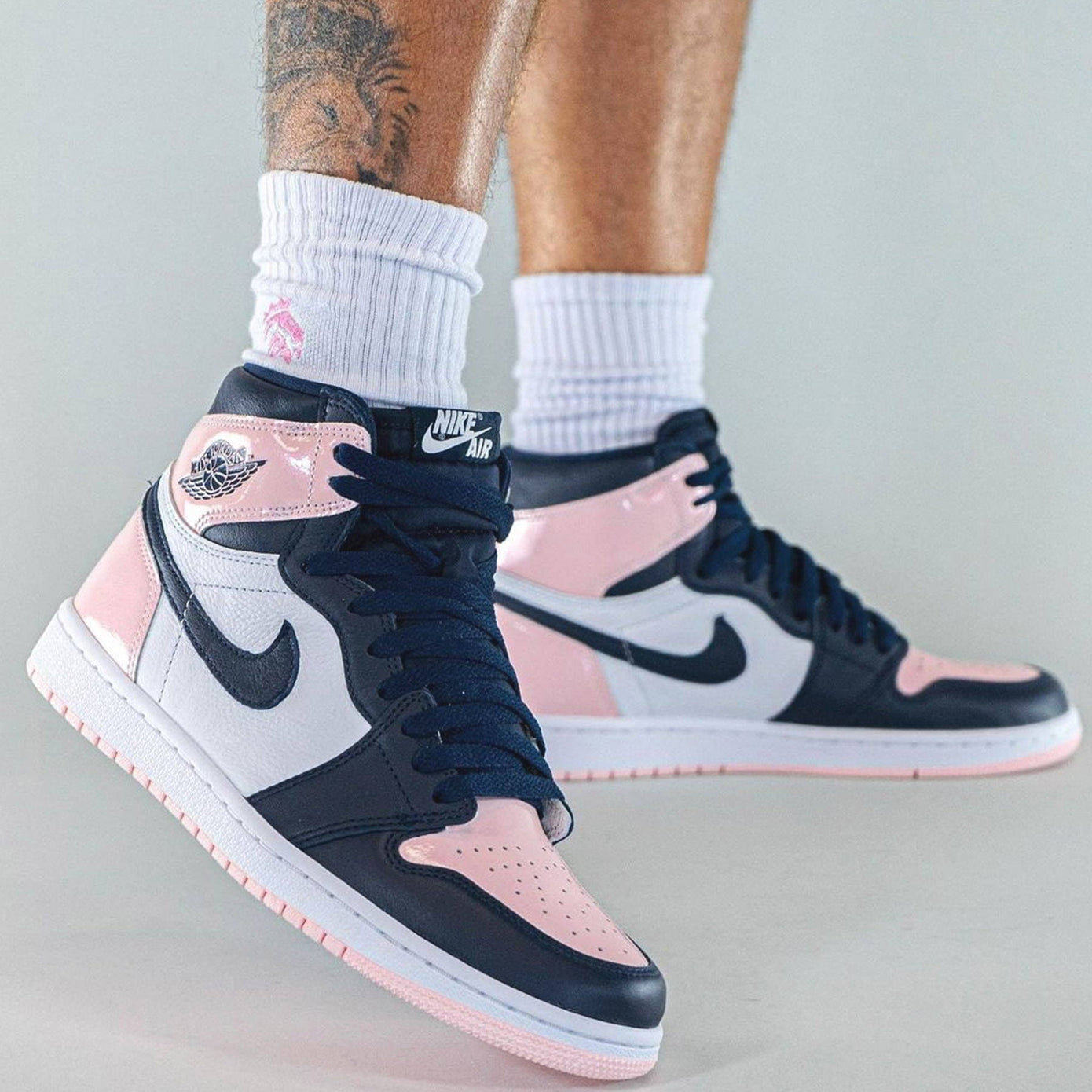 Air Jordan 1 Retro High Wmns OG SE 'Bubble Gum'- Streetwear Fashion - thesclo.com