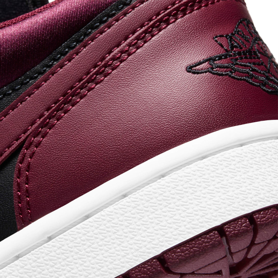 Air Jordan 1 Wmns Low SE 'Dark Beetroot'- Streetwear Fashion - thesclo.com