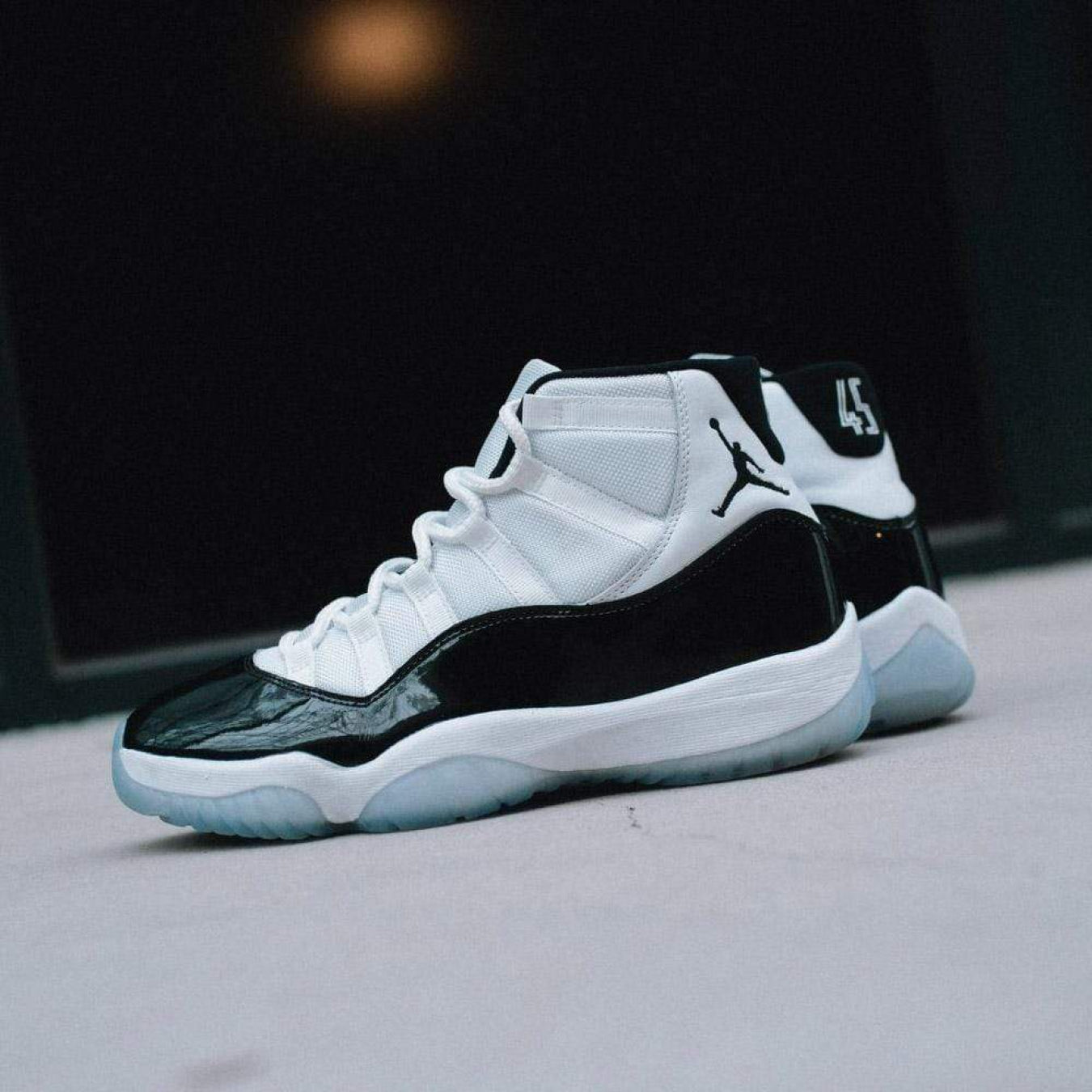 Air Jordan 11 Retro 'Concord' 2018 - Streetwear Fashion - thesclo.com