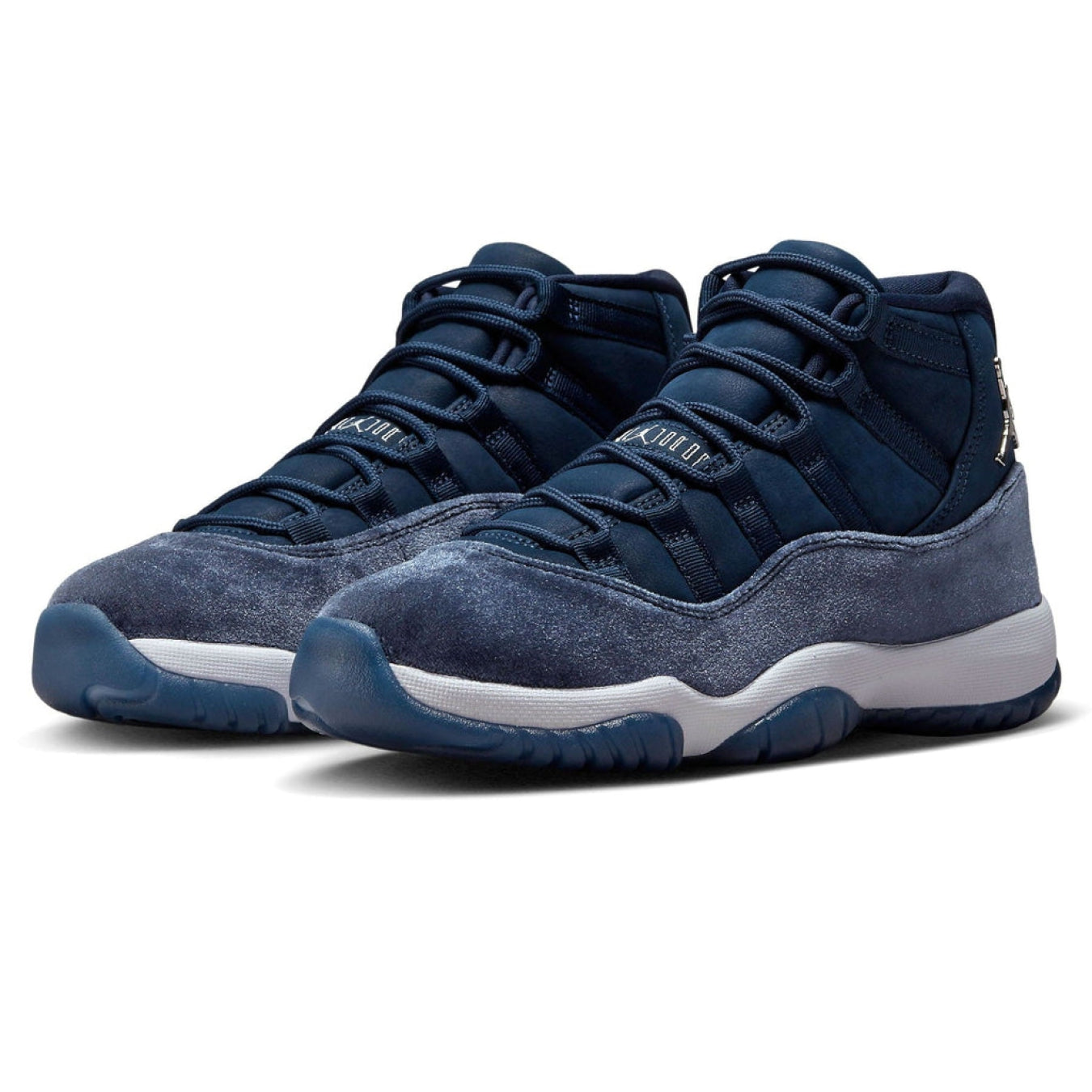 Air Jordan 11 Retro Wmns 'Midnight Navy Velvet' - Streetwear Fashion - thesclo.com