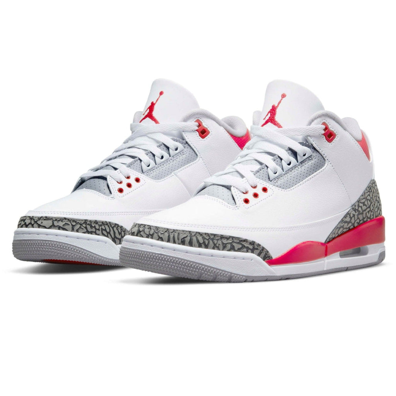 Air Jordan 3 Retro 'Fire Red' 2022 - Streetwear Fashion - thesclo.com