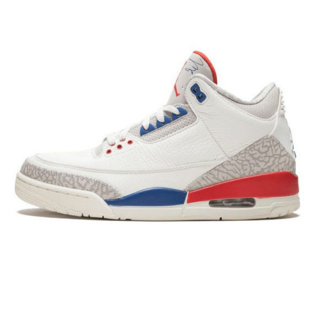 Air Jordan 3 Retro 'International Flight' - Streetwear Fashion - thesclo.com