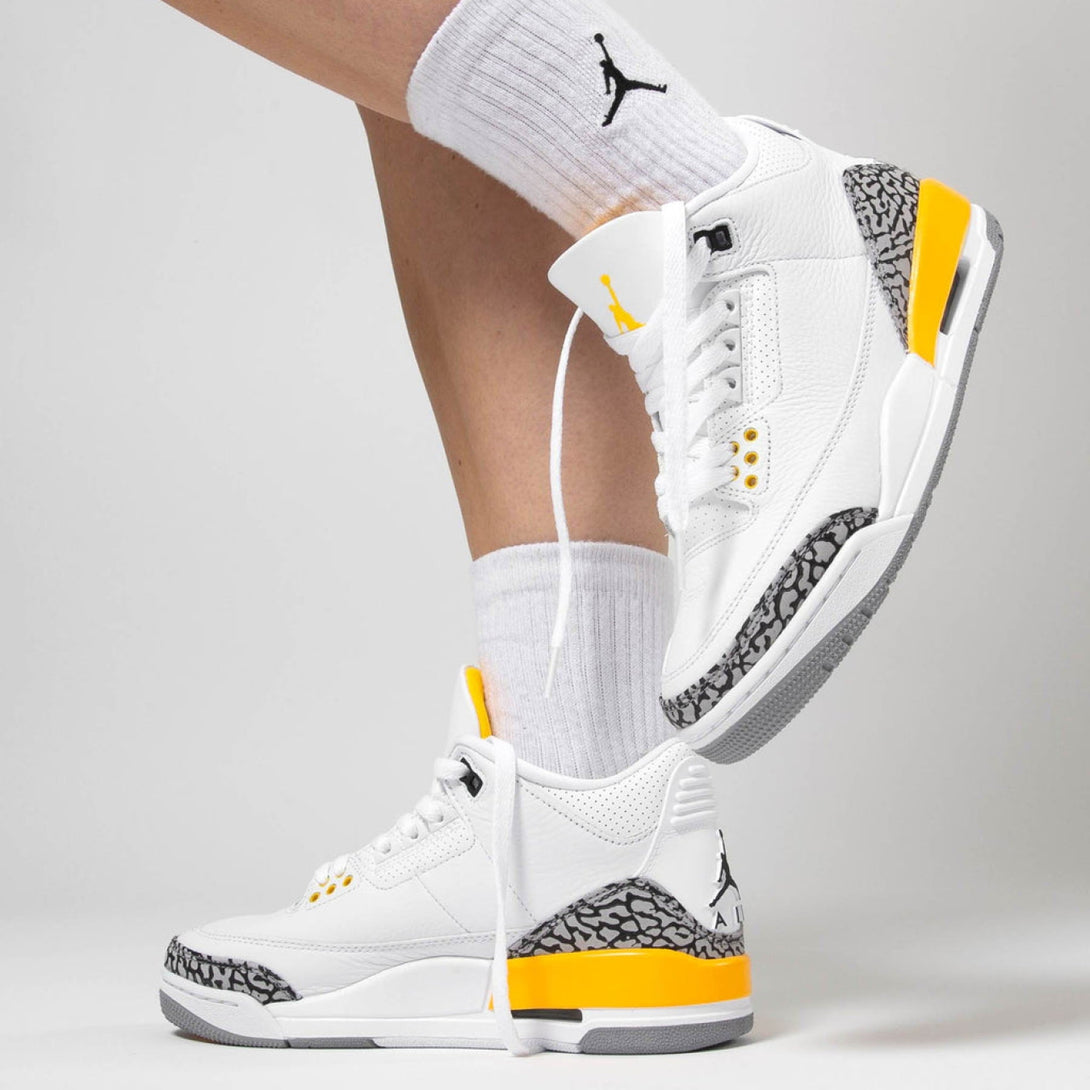 Air Jordan 3 Retro Wmns 'Laser Orange' - Streetwear Fashion - thesclo.com