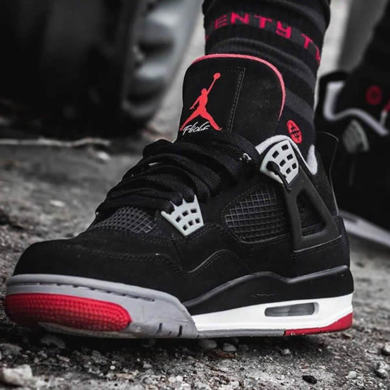 Air Jordan 4 Bred 2019 - Streetwear Fashion - thesclo.com