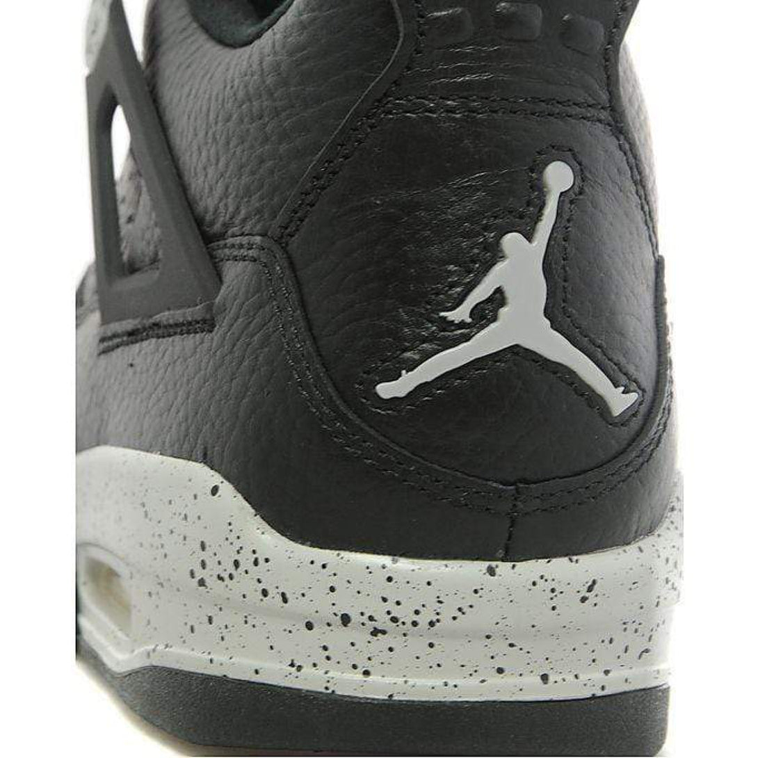 Air Jordan 4 Retro 'Oreo' - Streetwear Fashion - thesclo.com