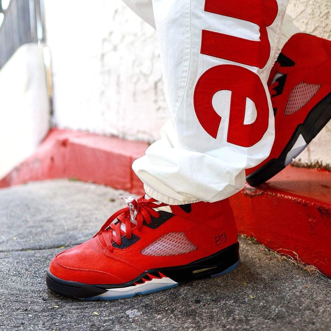 Air Jordan 5 Retro ‘Raging Bull’ 2021 - Streetwear Fashion - thesclo.com