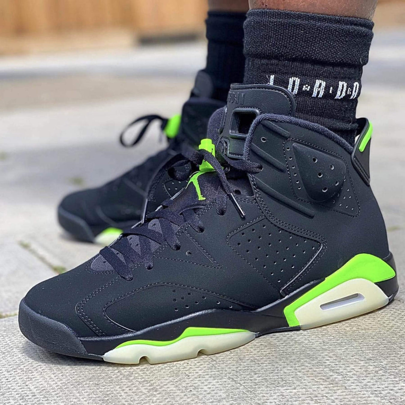 Air Jordan 6 Retro 'Electric Green' - Streetwear Fashion - thesclo.com