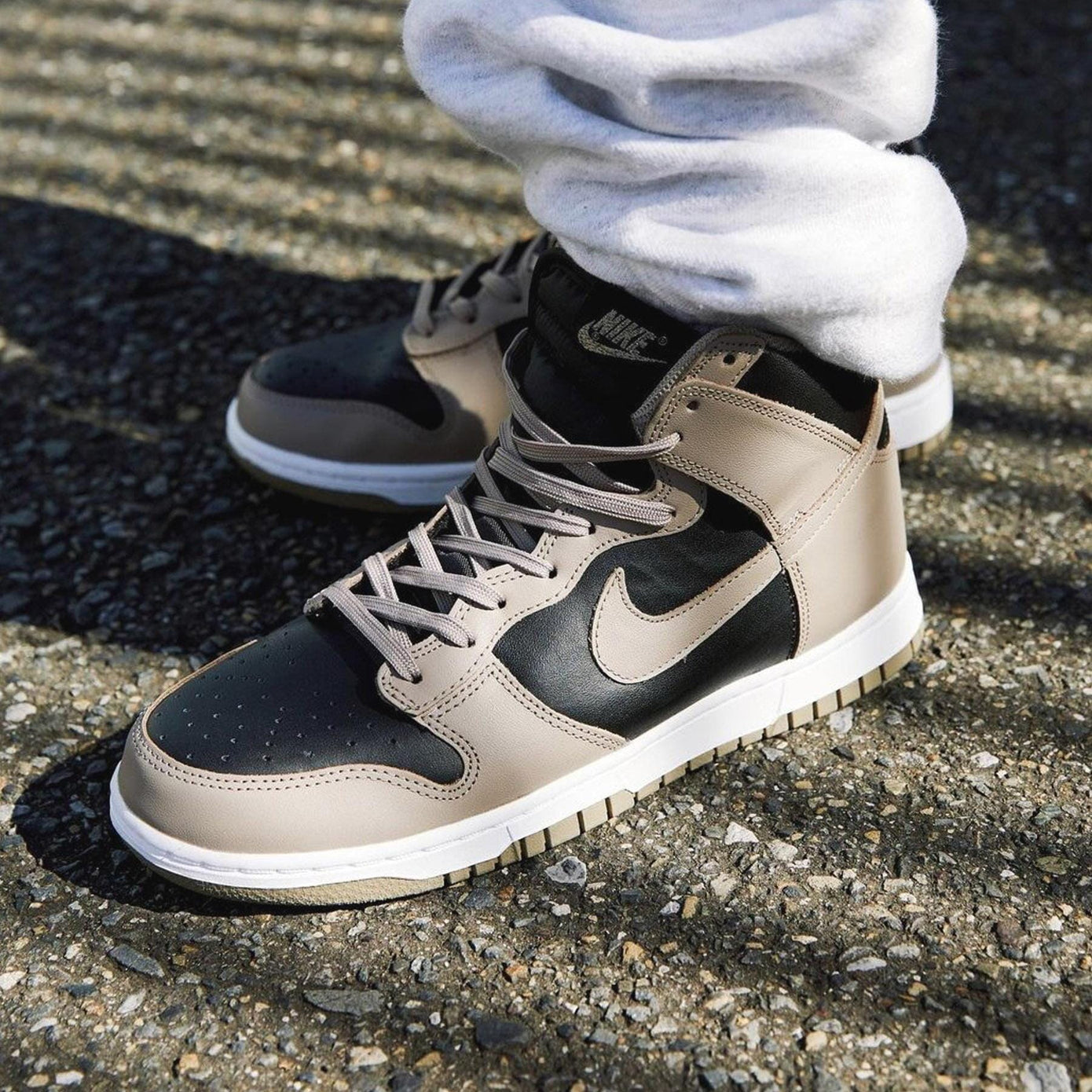 Nike Dunk High Wmns 'Moon Fossil'- Streetwear Fashion - thesclo.com