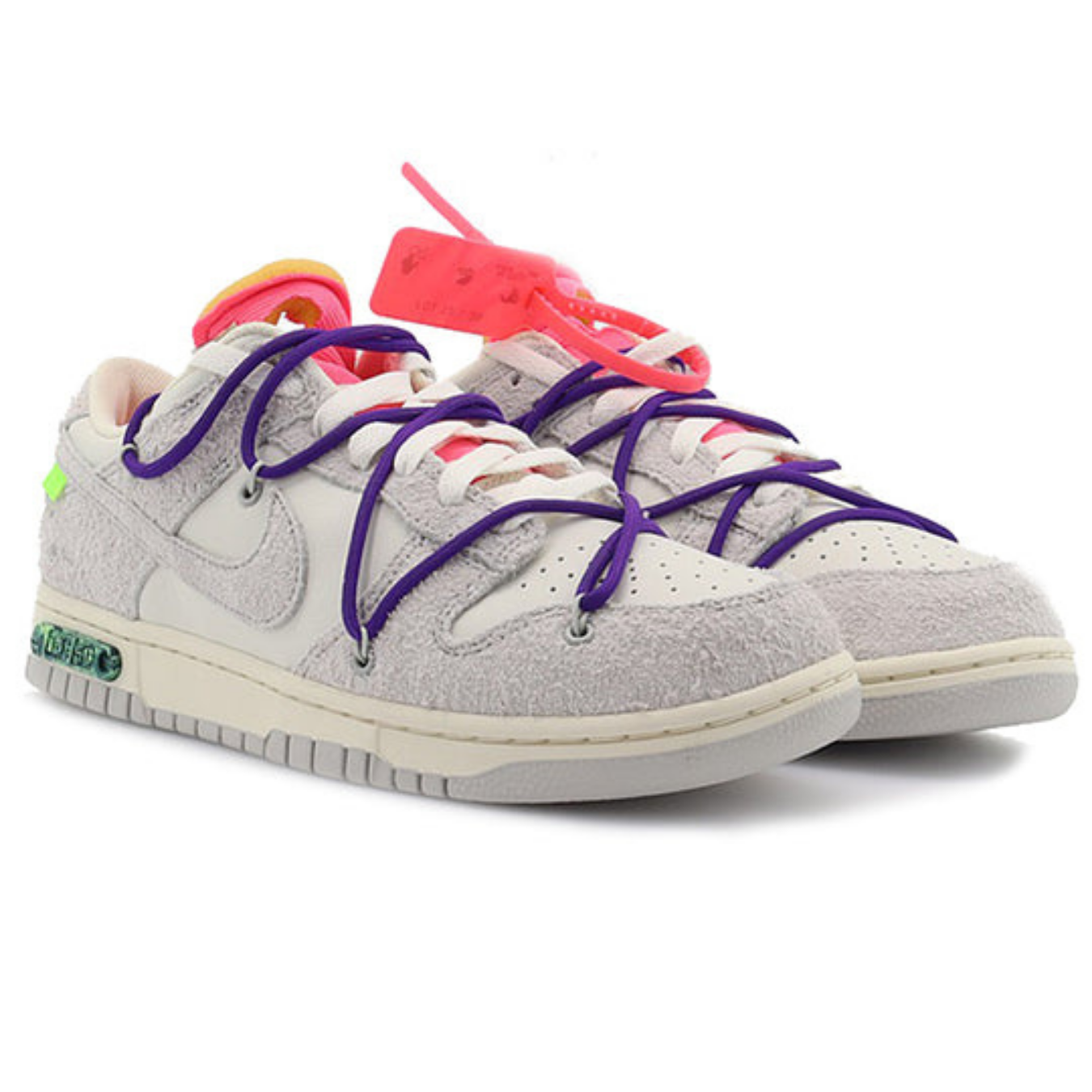 Off-White x Nike Dunk Low 'Lot 15 of 50' - Streetwear Fashion - thesclo.com