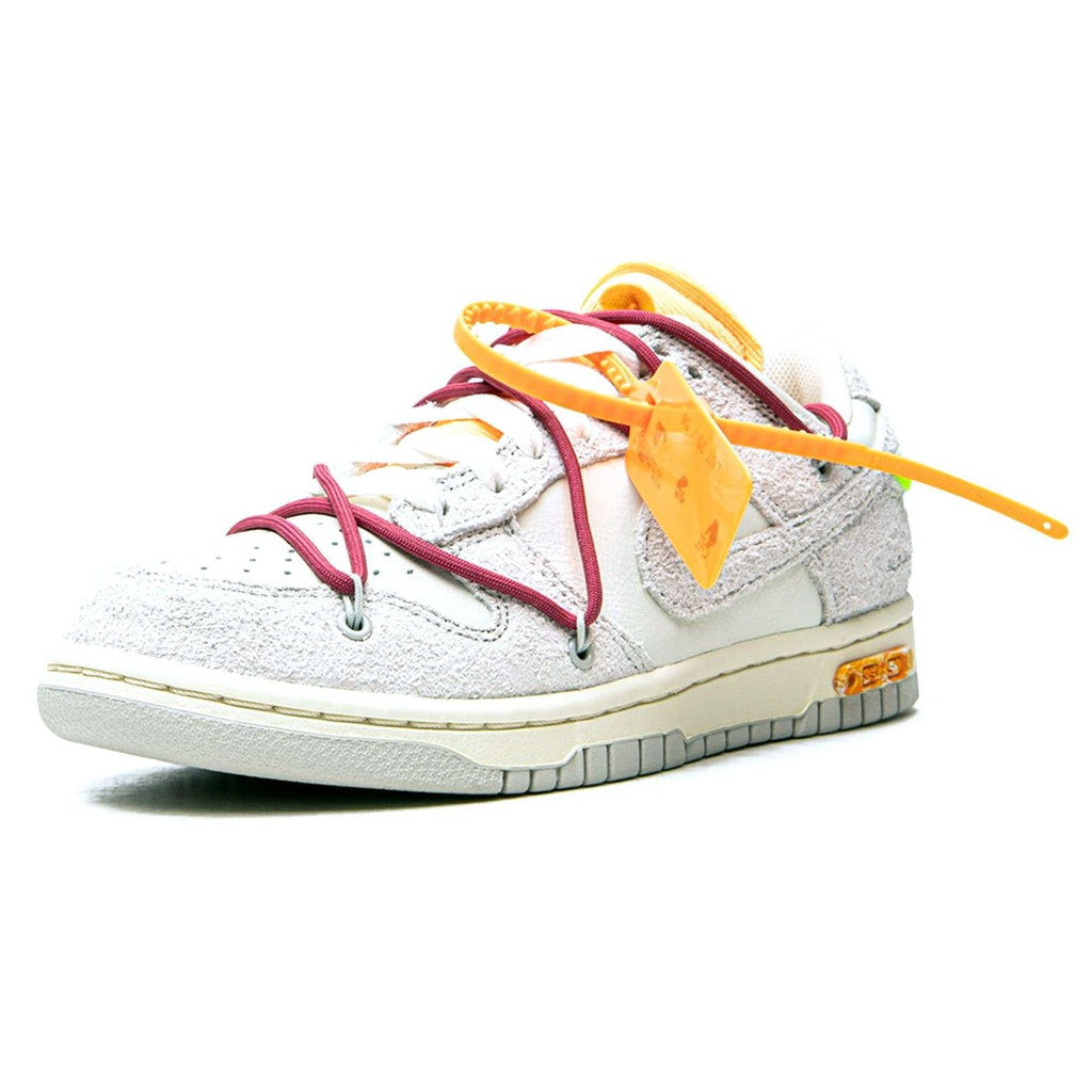 Off-White x Nike Dunk Low 'Lot 35 of 50'- Streetwear Fashion - thesclo.com