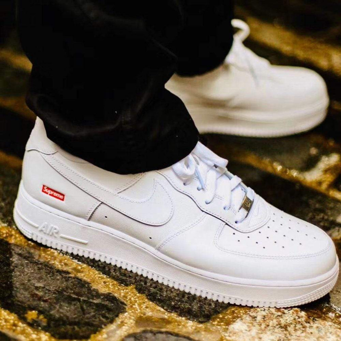 Supreme x Nike Air Force 1 Low 'Box Logo - White' - Streetwear Fashion - thesclo.com