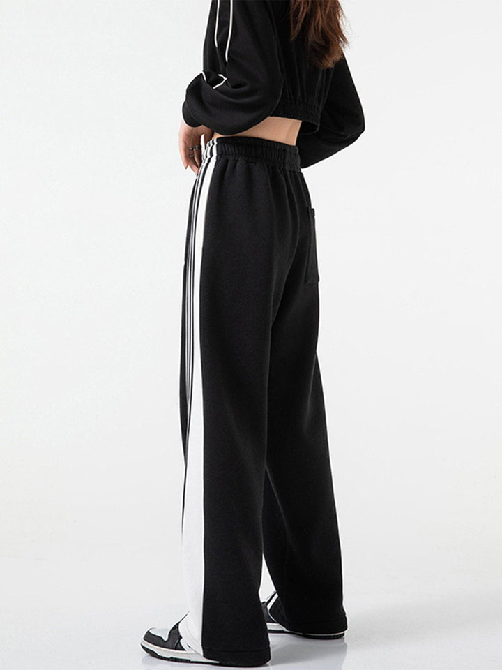 Thesclo - Simple Colorblock Stripe Sweatpants - Streetwear Fashion - thesclo.com