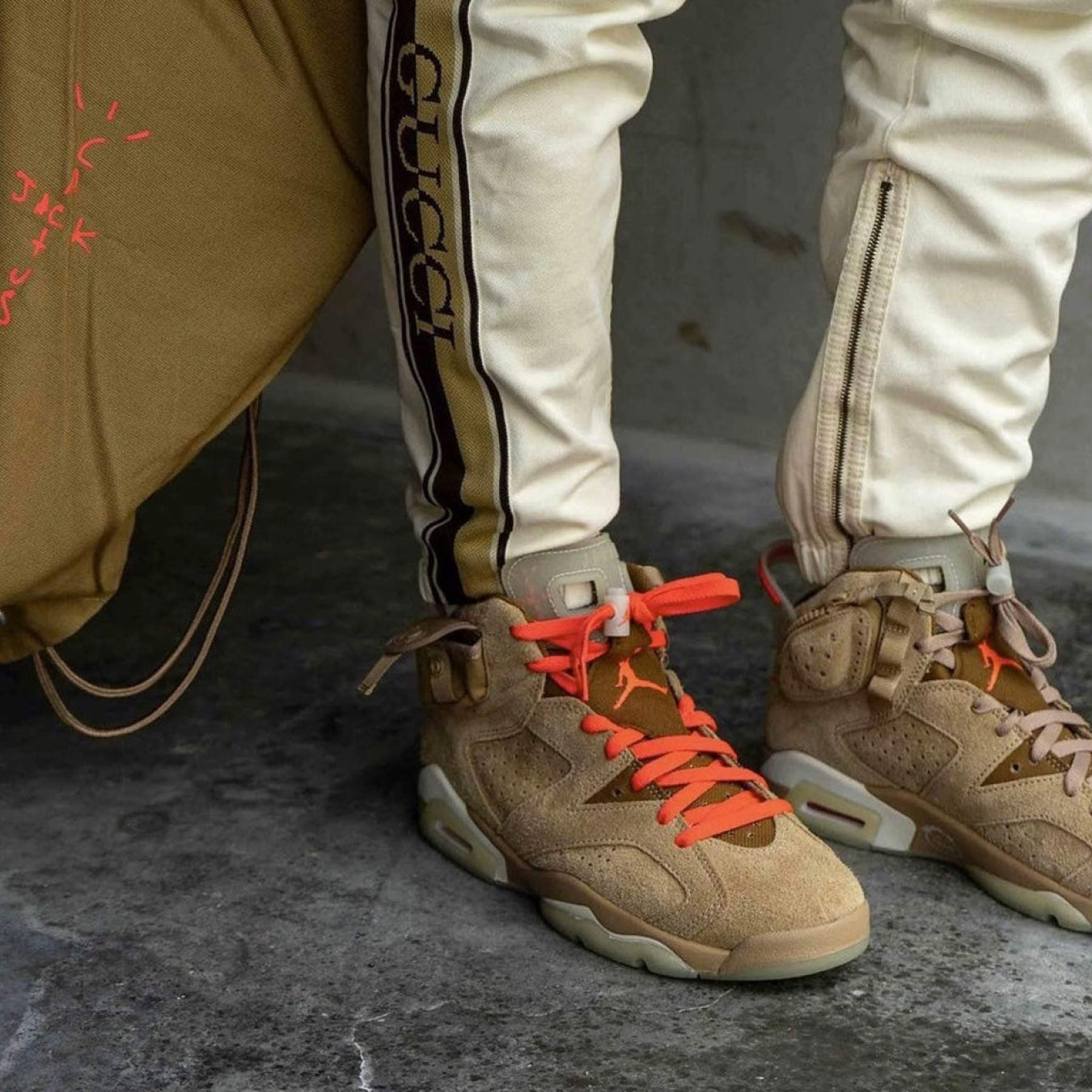 Travis Scott x Air Jordan 6 Retro 'British Khaki' - Streetwear Fashion - thesclo.com